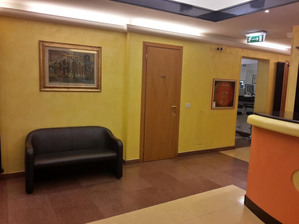 Albergo Sonia Firenze Kültér fotó