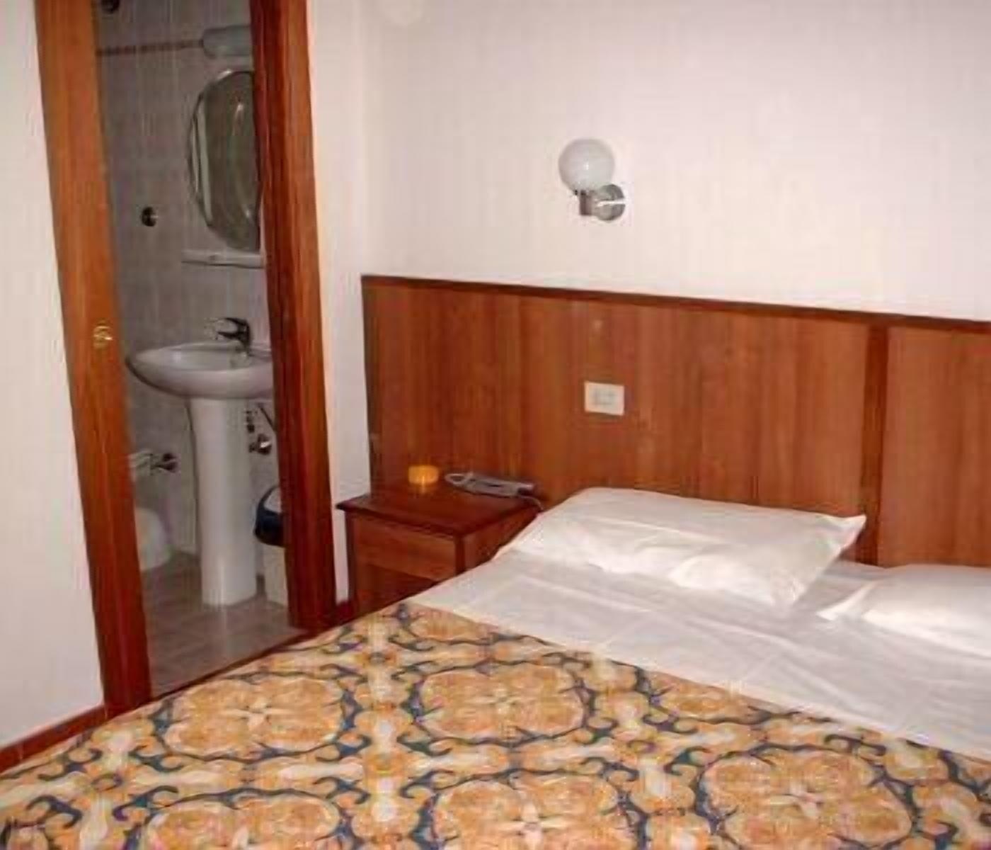 Albergo Sonia Firenze Kültér fotó