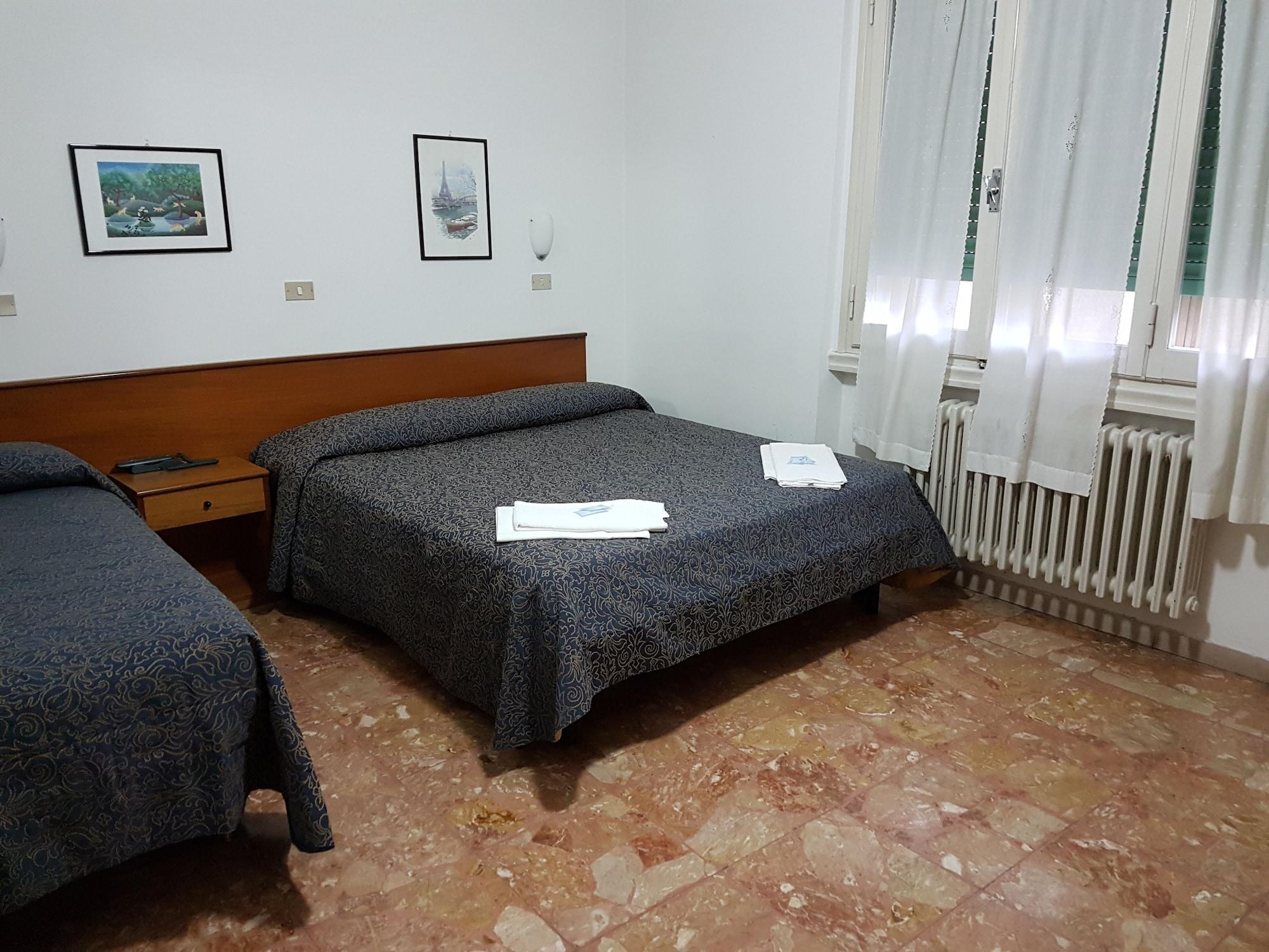 Albergo Sonia Firenze Kültér fotó