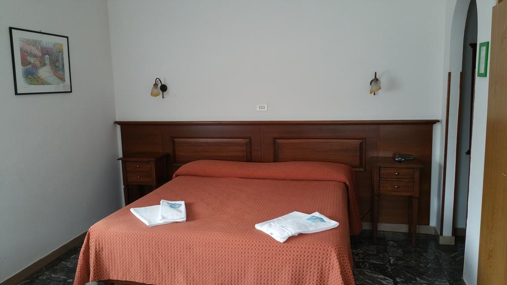 Albergo Sonia Firenze Kültér fotó