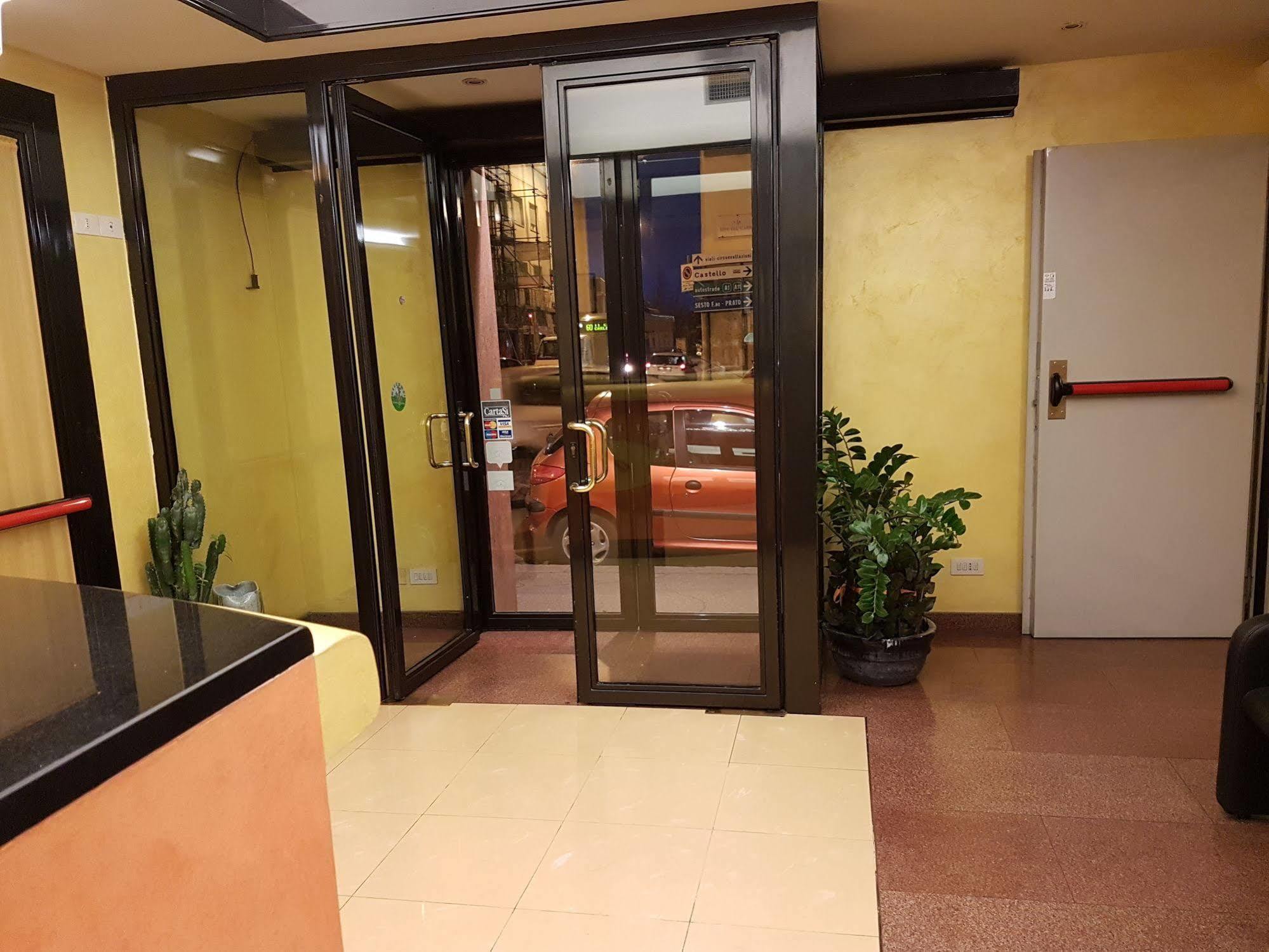 Albergo Sonia Firenze Kültér fotó